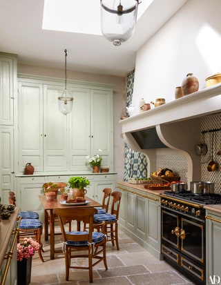 kitchen with table and chairs